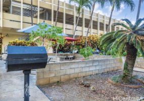 2525 Date Street,Honolulu,Hawaii,96826,1 ベッドルーム ベッドルーム,1 バスルームバスルーム,コンド / タウンハウス,Date,36,18328112