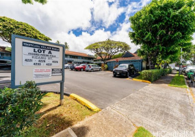 4225 Keanu Street,Honolulu,Hawaii,96816,2 ベッドルーム ベッドルーム,2 バスルームバスルーム,コンド / タウンハウス,Keanu,1,18328278