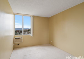909 Ala Nanala Street,Honolulu,Hawaii,96818,1 Bedroom Bedrooms,1 BathroomBathrooms,Condo/Townhouse,Ala Nanala,18,18328344