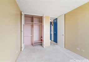 909 Ala Nanala Street,Honolulu,Hawaii,96818,1 Bedroom Bedrooms,1 BathroomBathrooms,Condo/Townhouse,Ala Nanala,18,18328344
