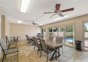 909 Ala Nanala Street,Honolulu,Hawaii,96818,1 Bedroom Bedrooms,1 BathroomBathrooms,Condo/Townhouse,Ala Nanala,18,18328344