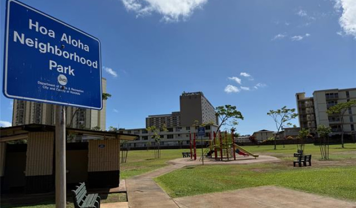 909 Ala Nanala Street,Honolulu,Hawaii,96818,1 Bedroom Bedrooms,1 BathroomBathrooms,Condo/Townhouse,Ala Nanala,18,18328344