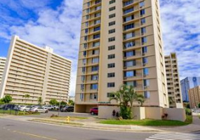 909 Ala Nanala Street,Honolulu,Hawaii,96818,1 Bedroom Bedrooms,1 BathroomBathrooms,Condo/Townhouse,Ala Nanala,18,18328344
