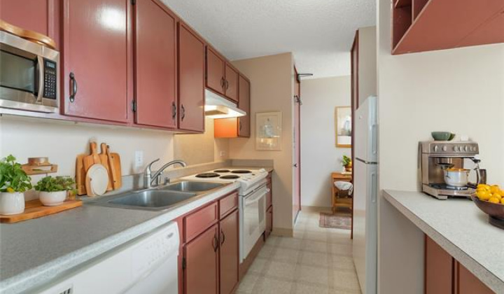909 Ala Nanala Street,Honolulu,Hawaii,96818,1 Bedroom Bedrooms,1 BathroomBathrooms,Condo/Townhouse,Ala Nanala,18,18328344