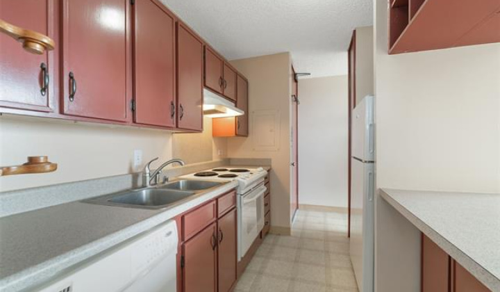 909 Ala Nanala Street,Honolulu,Hawaii,96818,1 Bedroom Bedrooms,1 BathroomBathrooms,Condo/Townhouse,Ala Nanala,18,18328344