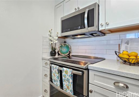 215 King Street,Honolulu,Hawaii,96817,2 ベッドルーム ベッドルーム,2 バスルームバスルーム,コンド / タウンハウス,King,2,18329007