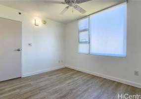 215 King Street,Honolulu,Hawaii,96817,2 ベッドルーム ベッドルーム,2 バスルームバスルーム,コンド / タウンハウス,King,2,18329007