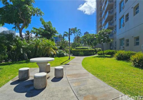 215 King Street,Honolulu,Hawaii,96817,2 ベッドルーム ベッドルーム,2 バスルームバスルーム,コンド / タウンハウス,King,2,18329007