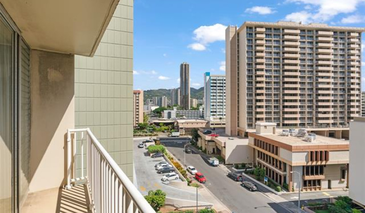 750 Amana Street,Honolulu,Hawaii,96814,1 BathroomBathrooms,Condo/Townhouse,Amana,8,18329267