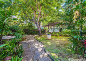 750 Amana Street,Honolulu,Hawaii,96814,1 BathroomBathrooms,Condo/Townhouse,Amana,8,18329267