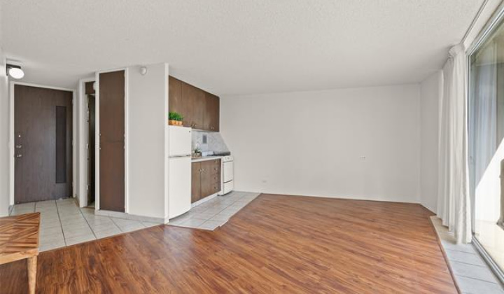 750 Amana Street,Honolulu,Hawaii,96814,1 BathroomBathrooms,Condo/Townhouse,Amana,8,18329267