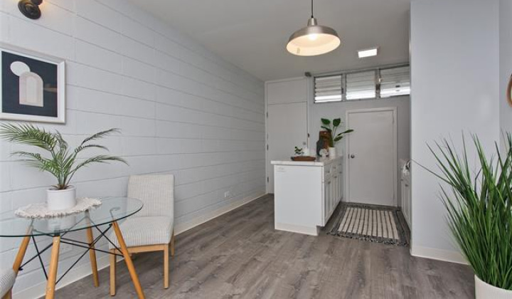 1543 Makiki Street,Honolulu,Hawaii,96822,2 Bedrooms Bedrooms,1 BathroomBathrooms,Condo/Townhouse,Makiki,5,18329316