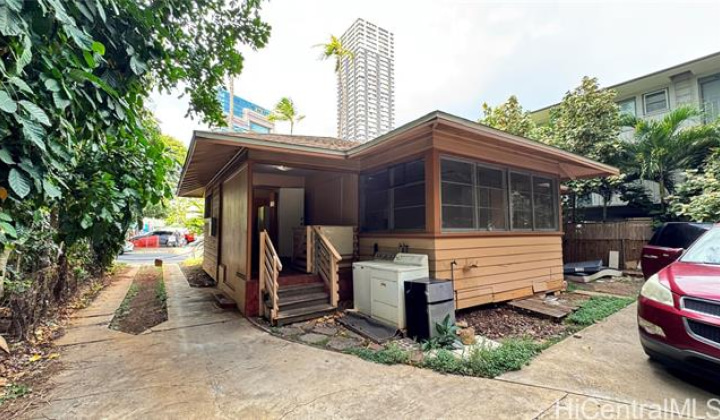 583 Kamoku Street,Honolulu,Hawaii,96826,2 ベッドルーム ベッドルーム,2 バスルームバスルーム,コンド / タウンハウス,Kamoku,40,17898180