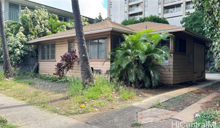 419 Pau Street,Honolulu,Hawaii,96815,3 Bedrooms Bedrooms,1 BathroomBathrooms,Single family,Pau,18329605