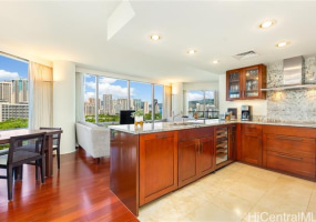 223 Saratoga Road,Honolulu,Hawaii,96815,2 ベッドルーム ベッドルーム,2 バスルームバスルーム,コンド / タウンハウス,Saratoga,11,18329763