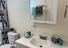 1531 Makiki Street,Honolulu,Hawaii,96822,1 Bedroom Bedrooms,1 BathroomBathrooms,Condo/Townhouse,Makiki,3,18330185