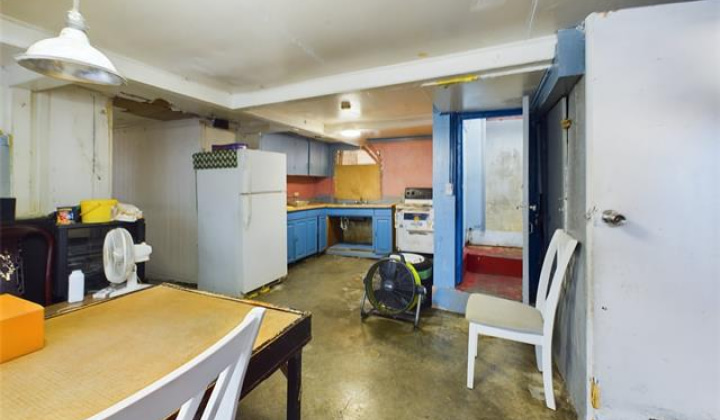 2005 Stanley Street,Honolulu,Hawaii,96819,8 Bedrooms Bedrooms,4 BathroomsBathrooms,Single family,Stanley,18330252
