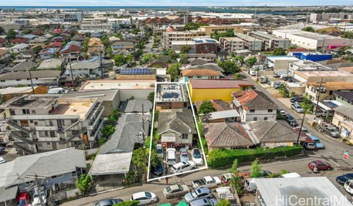 2005 Stanley Street,Honolulu,Hawaii,96819,8 Bedrooms Bedrooms,4 BathroomsBathrooms,Single family,Stanley,18330252