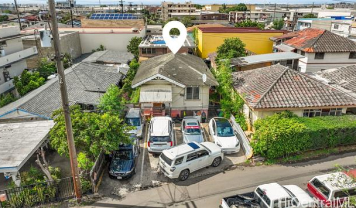 2005 Stanley Street,Honolulu,Hawaii,96819,8 Bedrooms Bedrooms,4 BathroomsBathrooms,Single family,Stanley,18330252