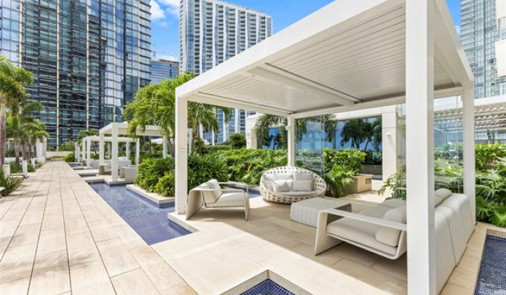 1118 Ala Moana Boulevard,Honolulu,Hawaii,96814,3 ベッドルーム ベッドルーム,3 バスルームバスルーム,コンド / タウンハウス,Ala Moana,12,18783092