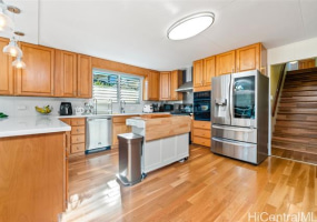 3352 Oahu Avenue,Honolulu,Hawaii,96822,6 Bedrooms Bedrooms,3 BathroomsBathrooms,Single family,Oahu,18330311