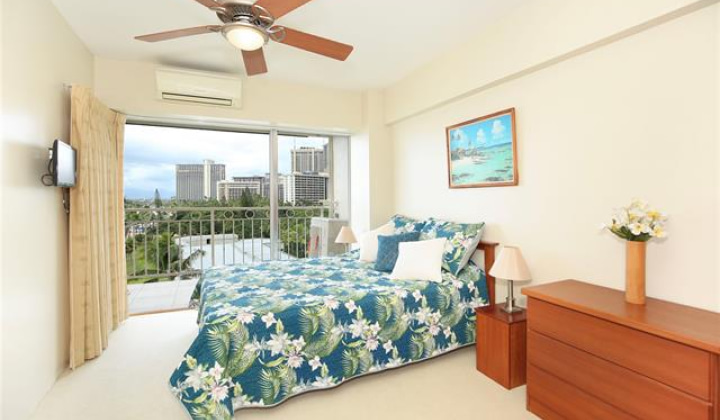 2161 Kalia Road,Honolulu,Hawaii,96815,1 Bedroom Bedrooms,1 BathroomBathrooms,Condo/Townhouse,Kalia,8,18331178
