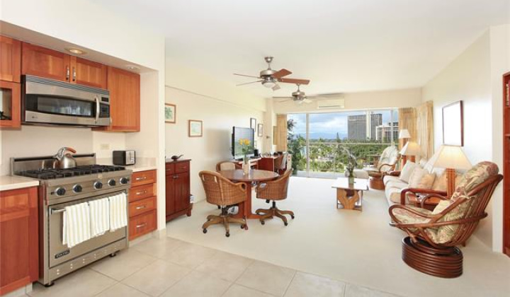 2161 Kalia Road,Honolulu,Hawaii,96815,1 Bedroom Bedrooms,1 BathroomBathrooms,Condo/Townhouse,Kalia,8,18331178