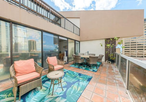 1088 Bishop Street,Honolulu,Hawaii,96813,1 ベッドルーム ベッドルーム,1 バスルームバスルーム,コンド / タウンハウス,Bishop,11,18332112