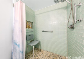 1088 Bishop Street,Honolulu,Hawaii,96813,1 ベッドルーム ベッドルーム,1 バスルームバスルーム,コンド / タウンハウス,Bishop,11,18332112