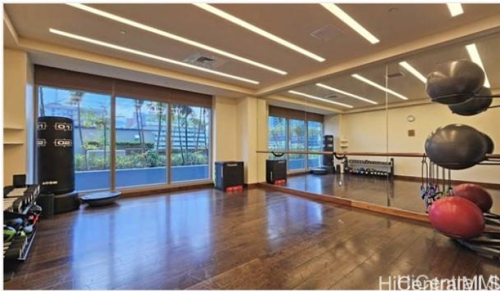 1555 Kapiolani Boulevard,Honolulu,Hawaii,96814,1 ベッドルーム ベッドルーム,1 バスルームバスルーム,コンド / タウンハウス,Kapiolani,15,18783881