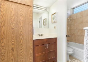 1122 Elm Street,Honolulu,Hawaii,96814,2 ベッドルーム ベッドルーム,1 バスルームバスルーム,コンド / タウンハウス,Elm,8,18783997