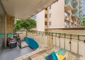 2355 Ala Wai Boulevard,Honolulu,Hawaii,96815,2 ベッドルーム ベッドルーム,2 バスルームバスルーム,コンド / タウンハウス,Ala Wai,2,18332812