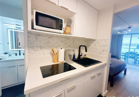445 Seaside Avenue,Honolulu,Hawaii,96815,1 BathroomBathrooms,Condo/Townhouse,Seaside,7,18332816