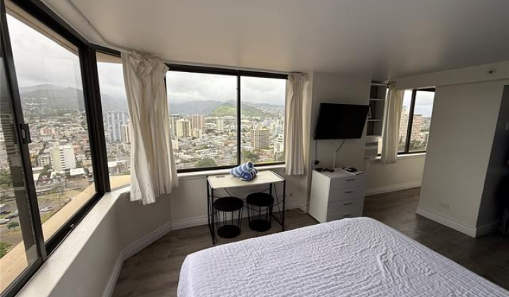 444 NIU Street,Honolulu,Hawaii,96815,1 ベッドルーム ベッドルーム,2 バスルームバスルーム,コンド / タウンハウス,NIU,26,19496088