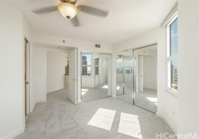 801 King Street,Honolulu,Hawaii,96813,2 ベッドルーム ベッドルーム,2 バスルームバスルーム,コンド / タウンハウス,King,34,18333392