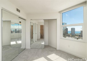 801 King Street,Honolulu,Hawaii,96813,2 ベッドルーム ベッドルーム,2 バスルームバスルーム,コンド / タウンハウス,King,34,18333392