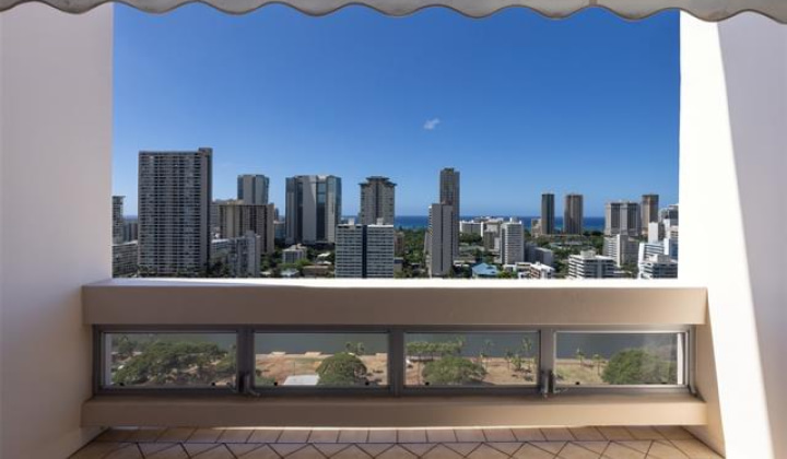 500 大学 Avenue,Honolulu,Hawaii,96826,3 ベッドルーム ベッドルーム,2 バスルームバスルーム,コンド / タウンハウス,University,24,18333583