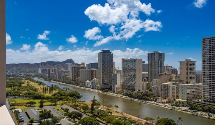 500 大学 Avenue,Honolulu,Hawaii,96826,3 ベッドルーム ベッドルーム,2 バスルームバスルーム,コンド / タウンハウス,University,24,18333583