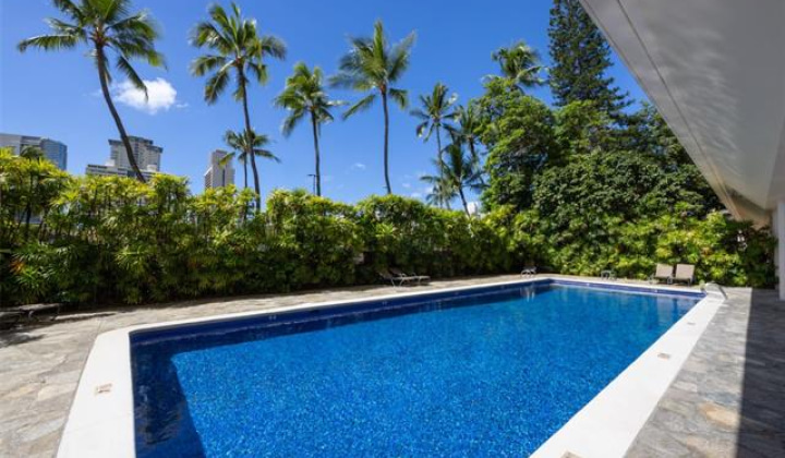 500 大学 Avenue,Honolulu,Hawaii,96826,3 ベッドルーム ベッドルーム,2 バスルームバスルーム,コンド / タウンハウス,University,24,18333583