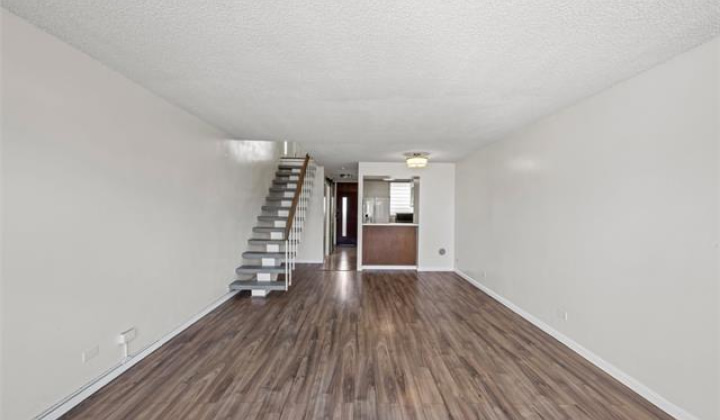 500 大学 Avenue,Honolulu,Hawaii,96826,3 ベッドルーム ベッドルーム,2 バスルームバスルーム,コンド / タウンハウス,University,24,18333583