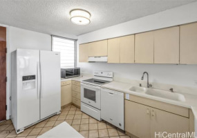 500 大学 Avenue,Honolulu,Hawaii,96826,3 ベッドルーム ベッドルーム,2 バスルームバスルーム,コンド / タウンハウス,University,24,18333583