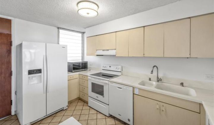 500 大学 Avenue,Honolulu,Hawaii,96826,3 ベッドルーム ベッドルーム,2 バスルームバスルーム,コンド / タウンハウス,University,24,18333583