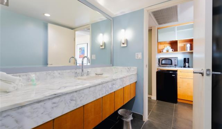 410 Atkinson Drive,Honolulu,Hawaii,96814,1 BathroomBathrooms,Condo/Townhouse,Atkinson,11,18333852