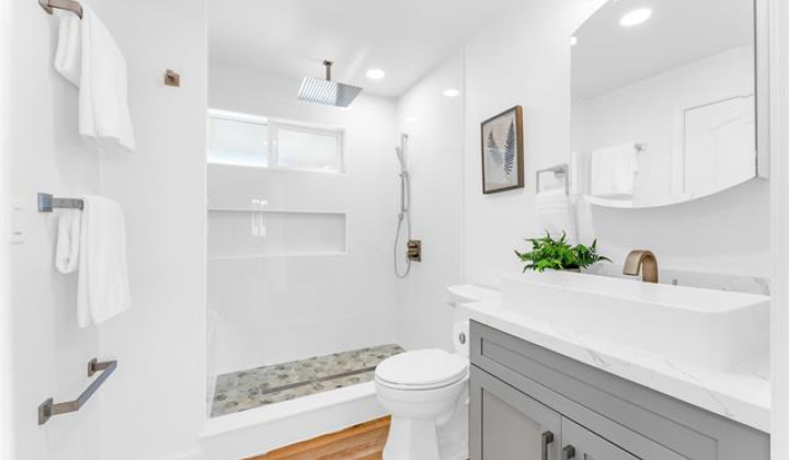 1861 Kualono Street,Honolulu,Hawaii,96817,5 Bedrooms Bedrooms,2 BathroomsBathrooms,Single family,Kualono,18334026