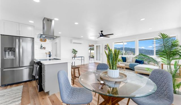 1861 Kualono Street,Honolulu,Hawaii,96817,5 Bedrooms Bedrooms,2 BathroomsBathrooms,Single family,Kualono,18334026