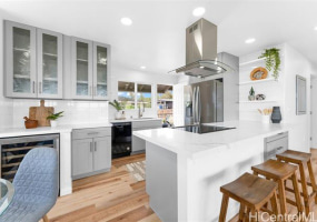 1861 Kualono Street,Honolulu,Hawaii,96817,5 Bedrooms Bedrooms,2 BathroomsBathrooms,Single family,Kualono,18334026