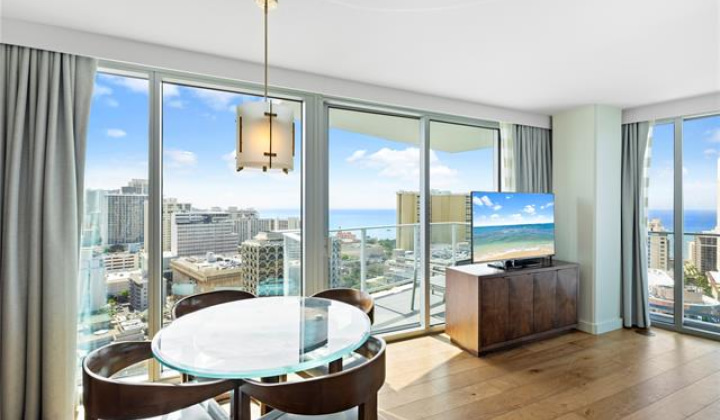 2139 Kuhio Avenue,Honolulu,Hawaii,96815,2 Bedrooms Bedrooms,2 BathroomsBathrooms,Condo/Townhouse,Kuhio,26,18334126