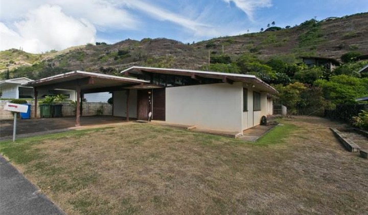 5233 Kilauea Avenue,Honolulu,Hawaii,96816,4 Bedrooms Bedrooms,2 BathroomsBathrooms,Single family,Kilauea,18334715