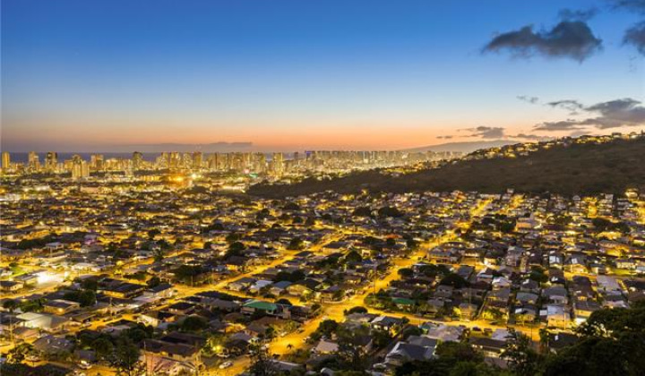 1602 Mikahala Way,Honolulu,Hawaii,96816,6 Bedrooms Bedrooms,6 BathroomsBathrooms,Single family,Mikahala,19497821