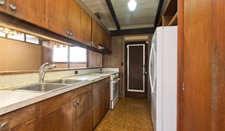 5233 Kilauea Avenue,Honolulu,Hawaii,96816,4 Bedrooms Bedrooms,2 BathroomsBathrooms,Single family,Kilauea,18334715